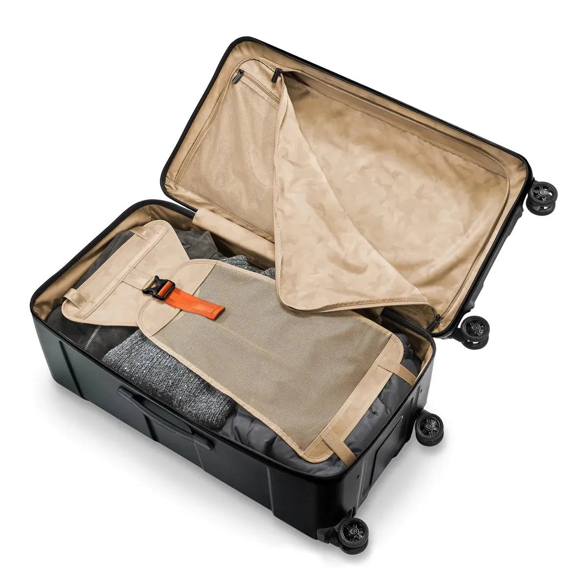 Briggs & Riley TORQ Extra Large Hardsided Spinner Trunk- QUT232SP