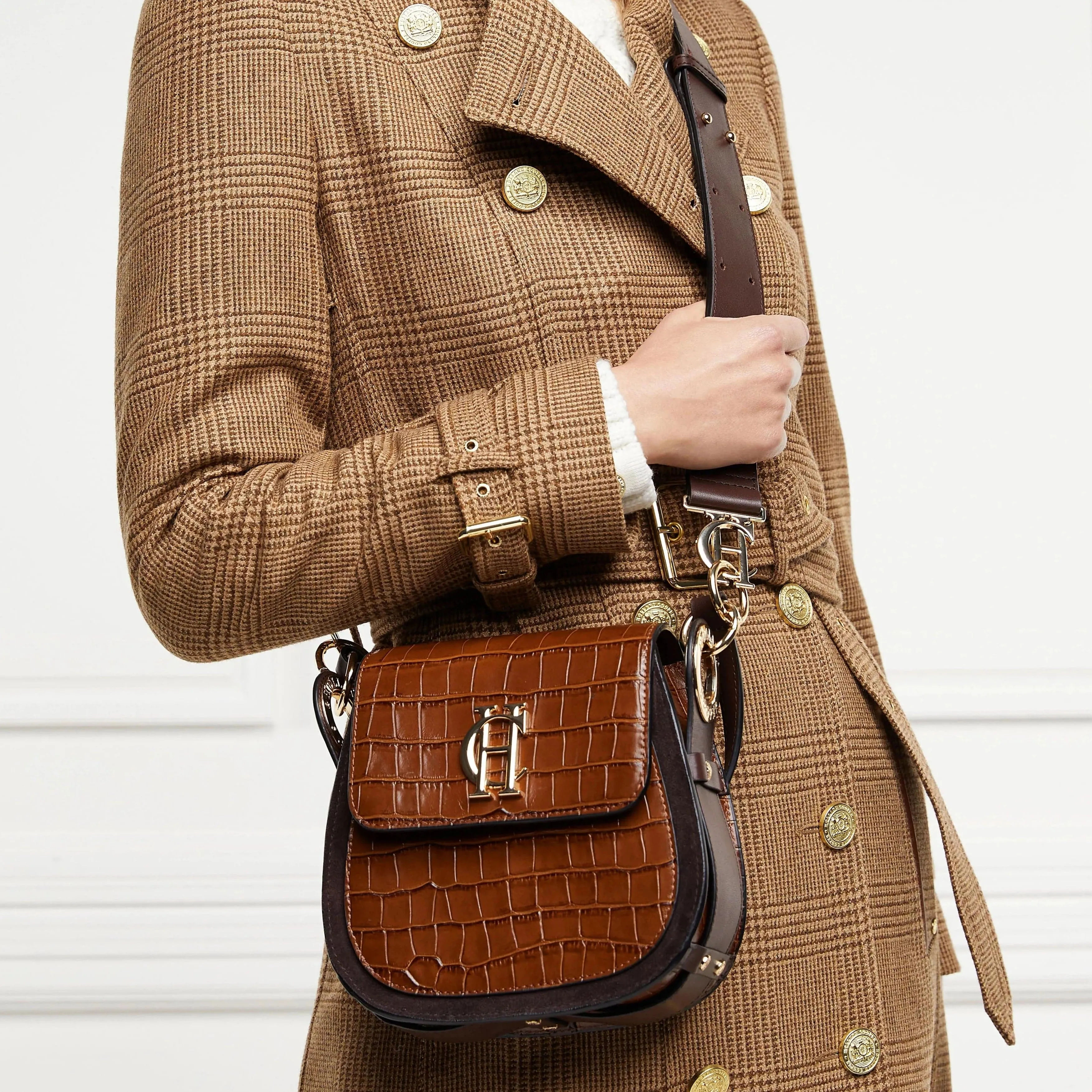 Holland Cooper Chelsea Saddle Bag in Tan