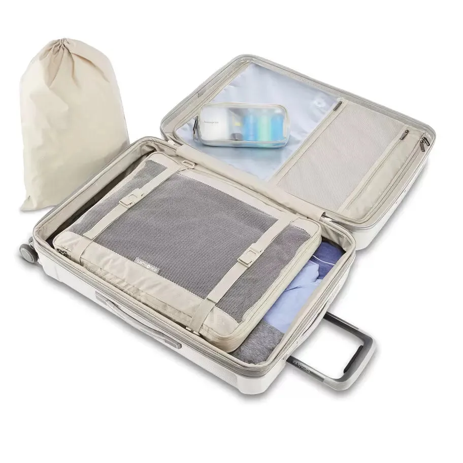 Samsonite SILHOUETTE 17 MEDIUM 28” HARDSIDED SPINNER with FlexPack™   Suiter/Packing System- FLOOR MODEL