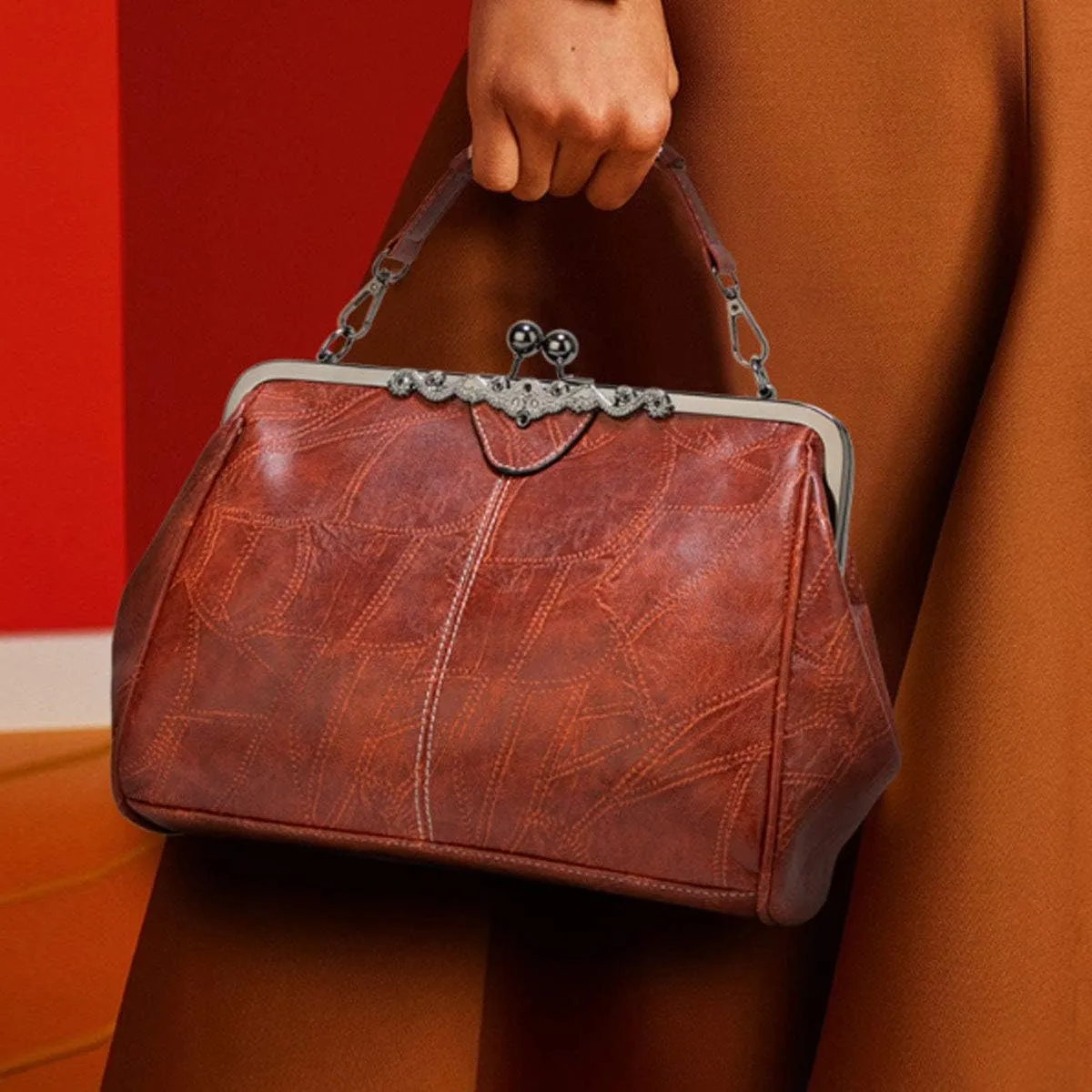 Women Retro Hollow Oil Wax PU Leather Handbag Multiple Collocations Handbags Kiss Lock Messenger Bag